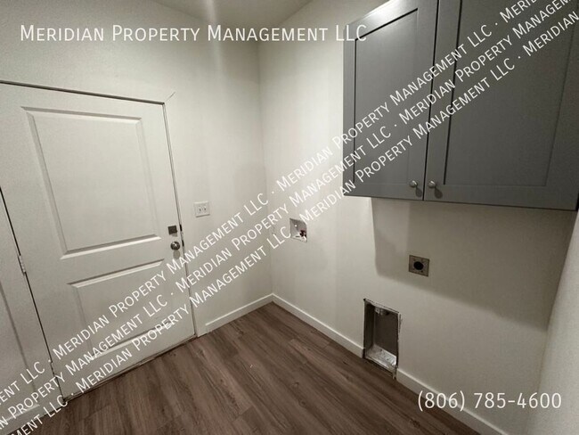 Building Photo - 5508 Itasca-A