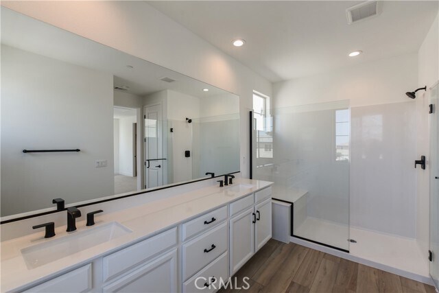 Building Photo - 162 Pattern