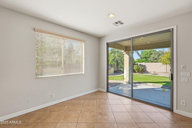 Building Photo - 18560 E Strawberry Dr