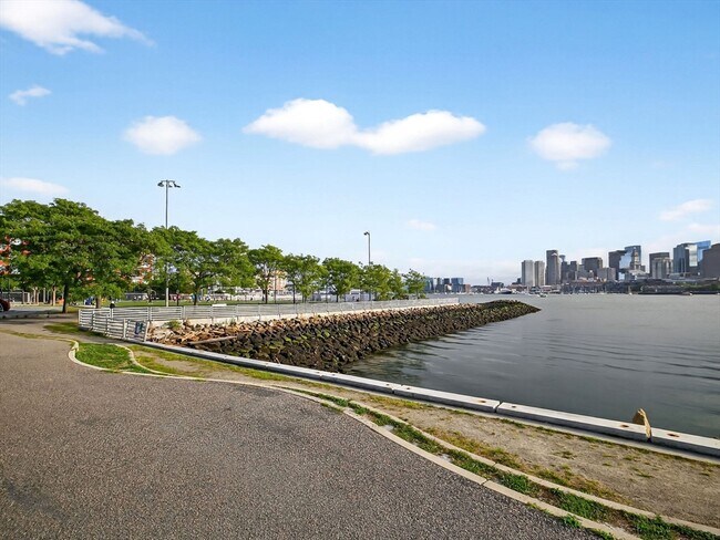 Building Photo - 238 Havre St