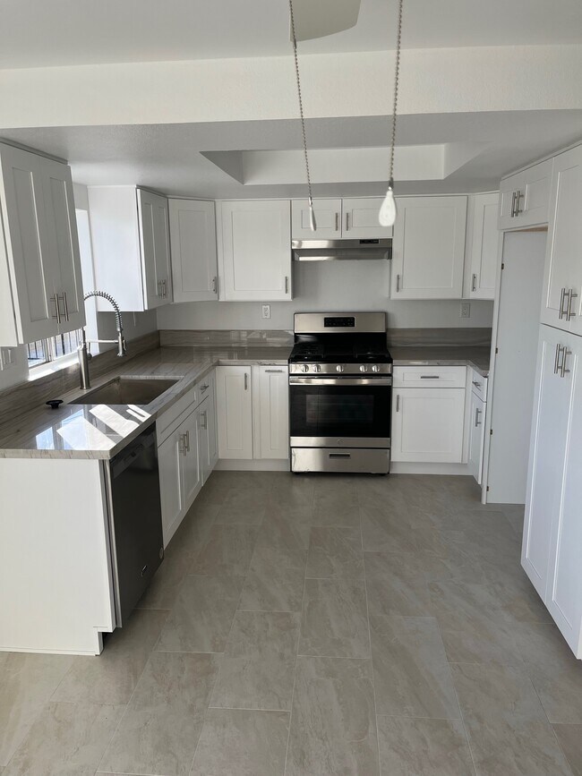 867 W 17th St 867 W 17th St San Pedro CA 90731 Apartment Finder