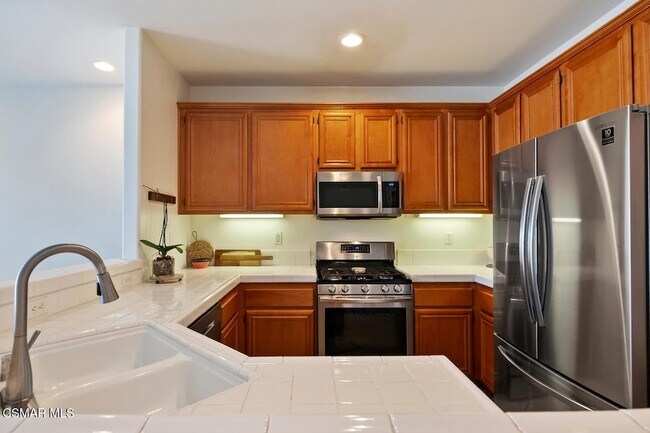 Building Photo - 2438 Kipana Ave