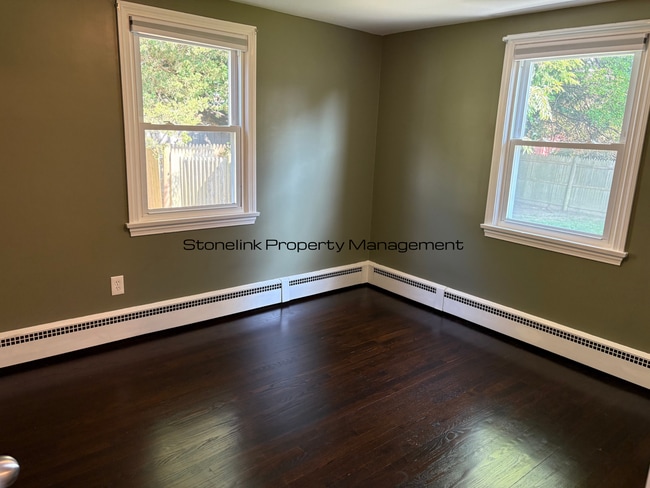 Building Photo - Newly Renovated Single Family Home For Ren...