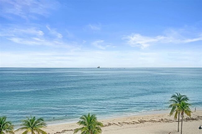 Building Photo - 209 N Fort Lauderdale Beach Blvd