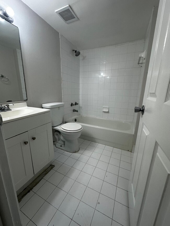 Building Photo - 2421 NW 56th Ave