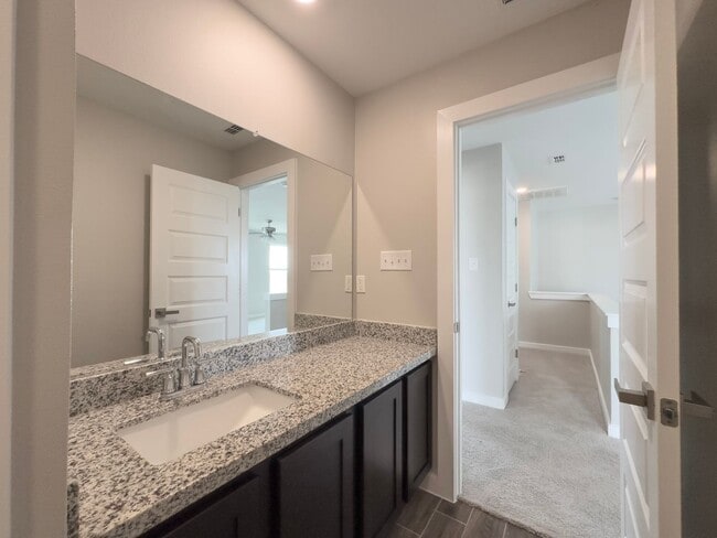 Building Photo - Newly constructed 4bd Home in Villas San A...