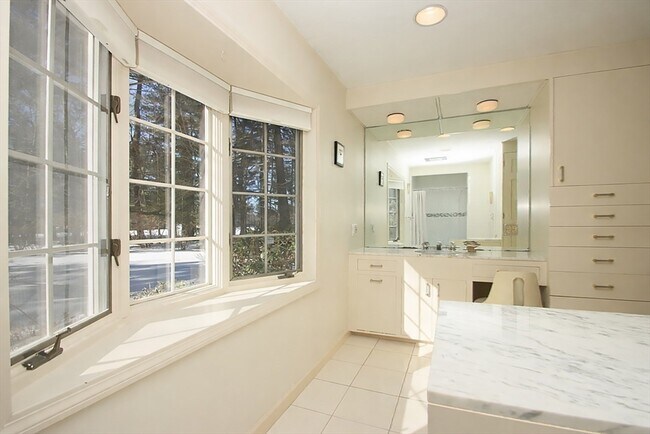 Building Photo - 74 Prynne Ridge Rd