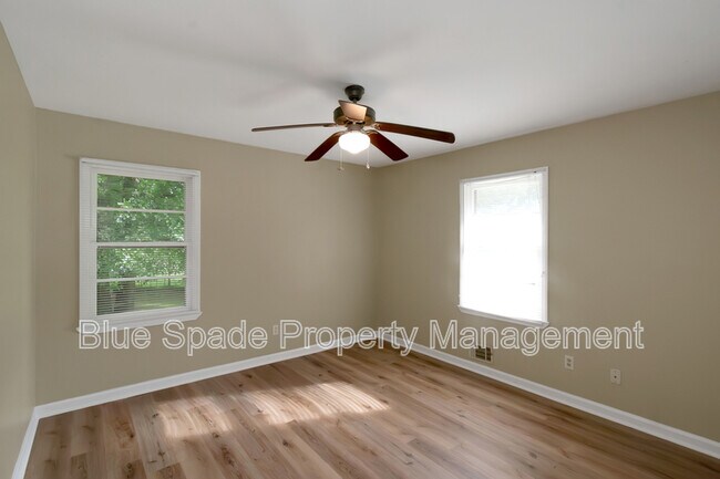 Building Photo - 1862 Posten Ln SW