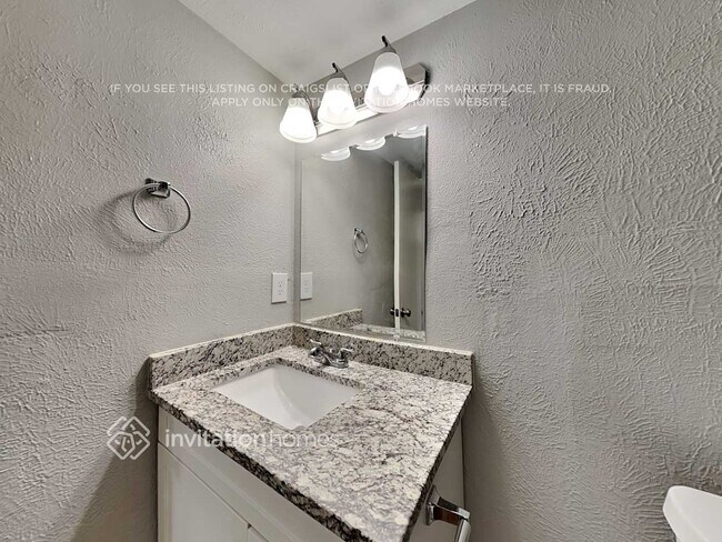 Building Photo - 5313 Marsh Dr