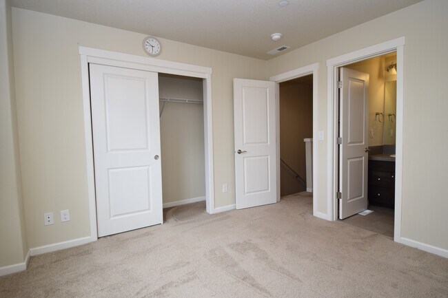 Building Photo - 15154 NW Fig Ln