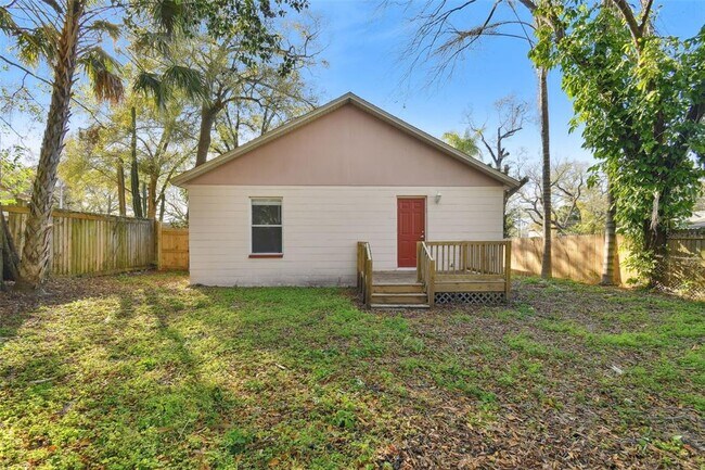 Building Photo - 7707 N Taliaferro Ave