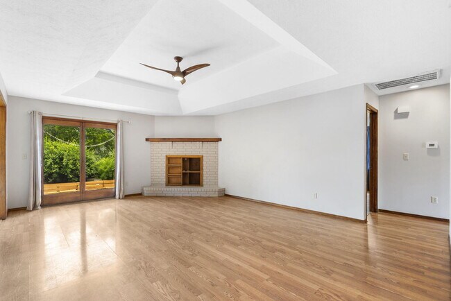 Building Photo - 3179 W Katella St