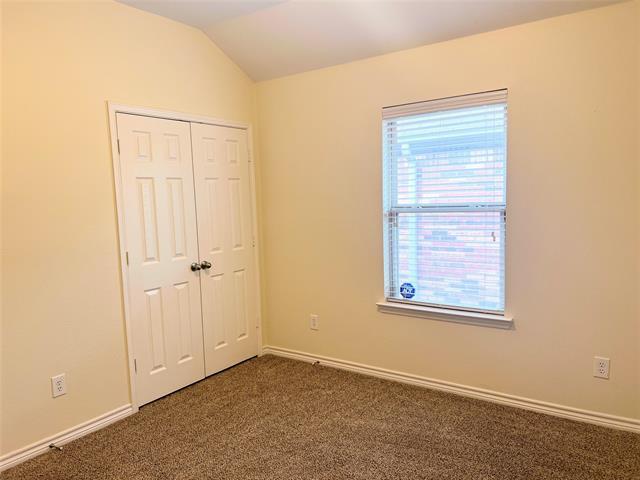 Building Photo - 1616 Bluebird Dr