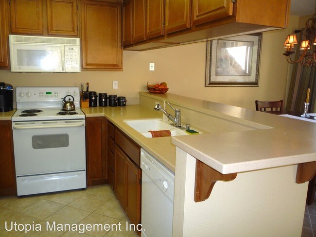 Building Photo - 17935 Caminito Pinero