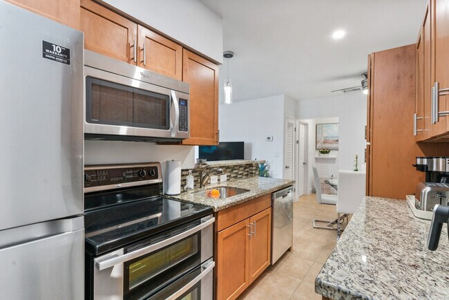 Building Photo - 2400 S Ocean Dr