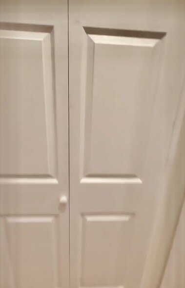 Building Photo - 159 N Canyon Blvd