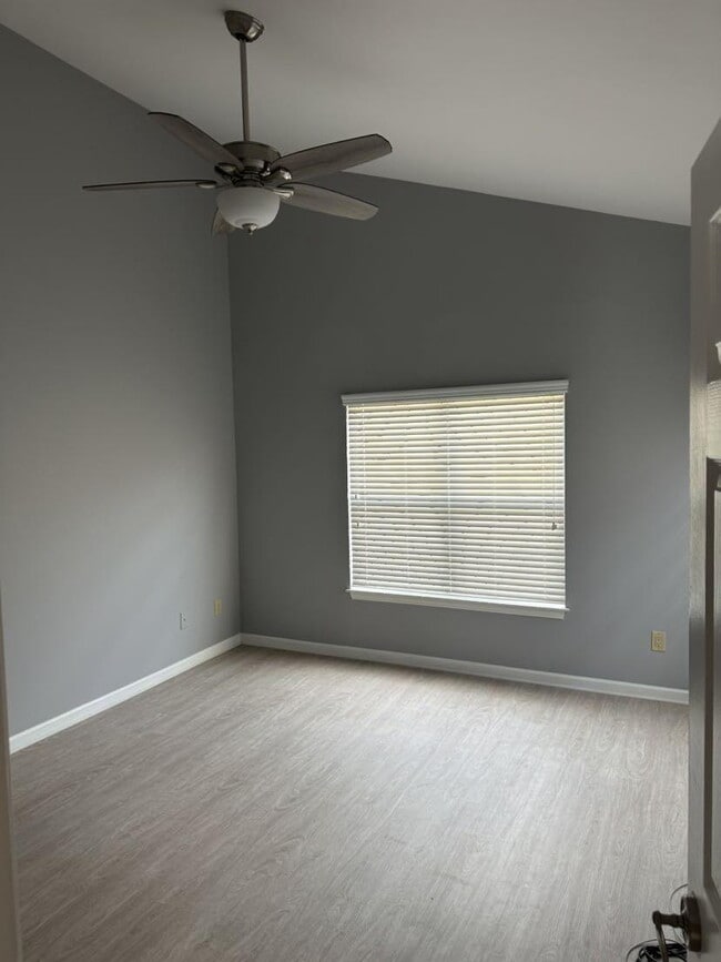 Building Photo - 207 Hibiscus Way
