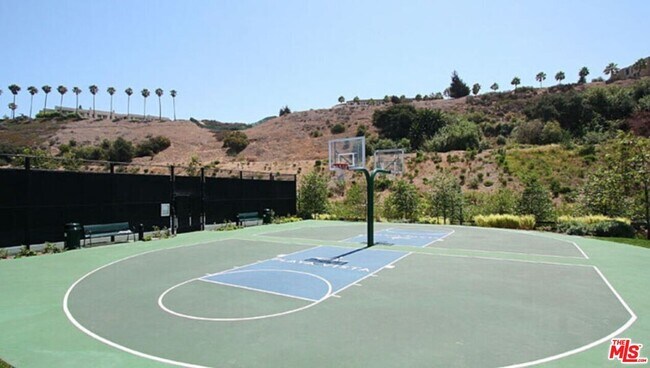 Building Photo - 6020 S Seabluff Dr