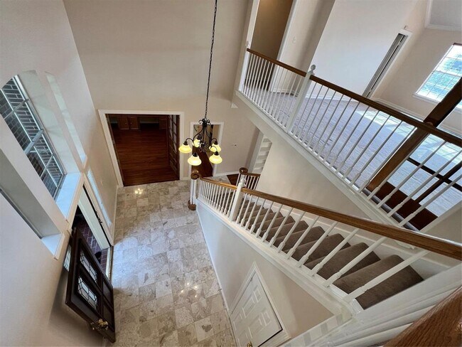 Building Photo - 4831 Hillswick Dr