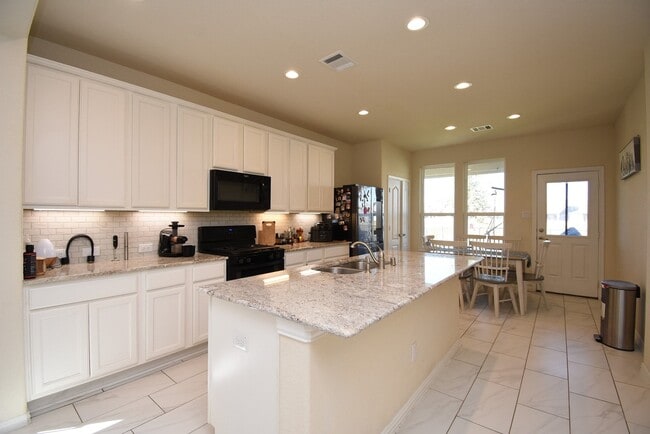 Building Photo - 13038 Leisure Cove Dr