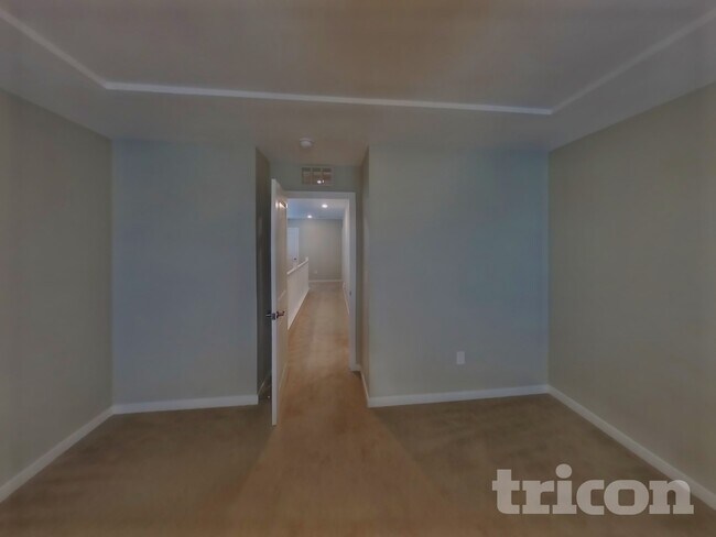 Building Photo - 6726 Palmer Crst St