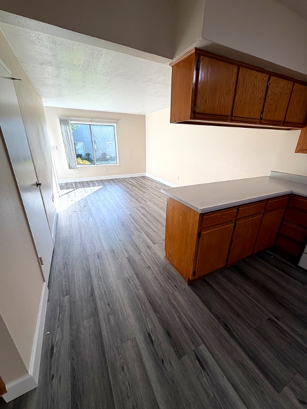 Building Photo - 610 Silverwood Ave