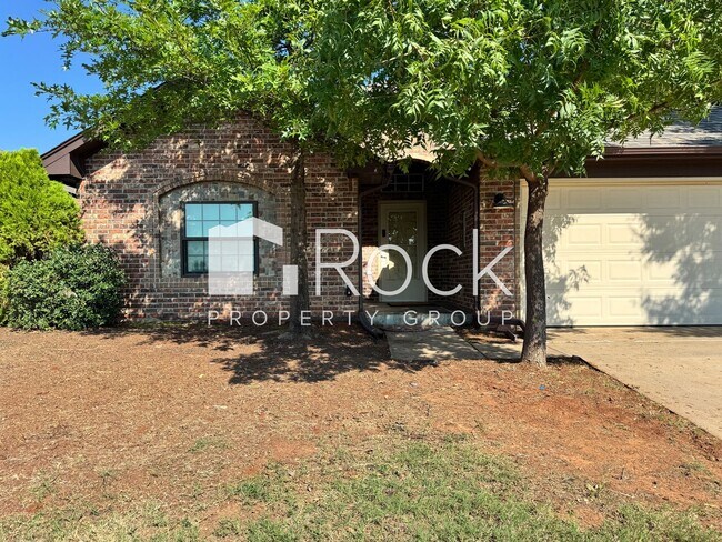 Building Photo - 3 Bed/2 Bath Edmond Home **AMAZING Location with All Appliances Included**