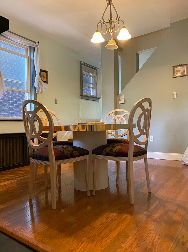 Building Photo - 2318 Eldridge St