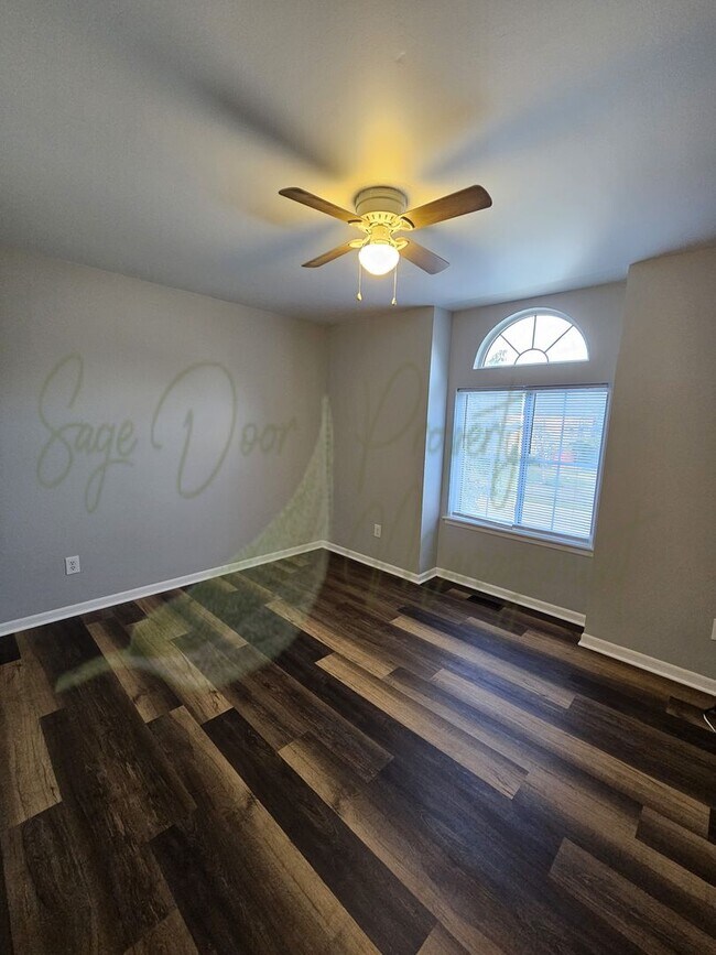 Building Photo - BEAUTIFUL HOME!!!