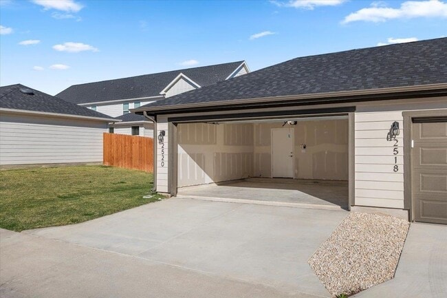 Building Photo - 2520 Ophelia Levi Ln