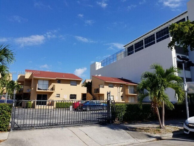 Building Photo - 1235 NW 6th St