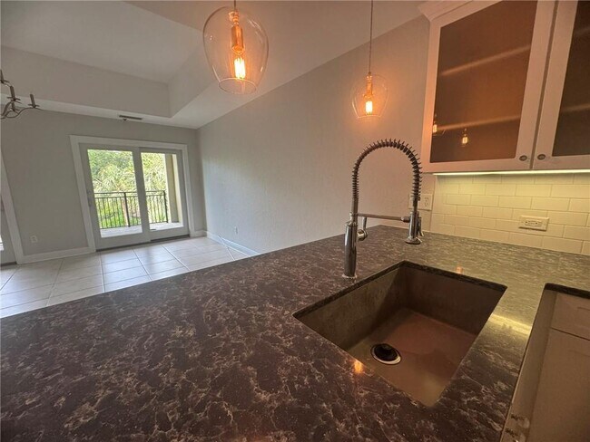 Building Photo - 150 Salt Air Dr