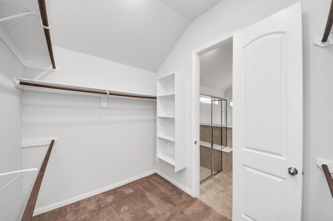 Building Photo - 165 Sunray Creek Dr