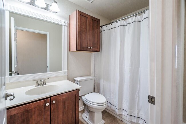 Building Photo - 2404 Christoff Loop
