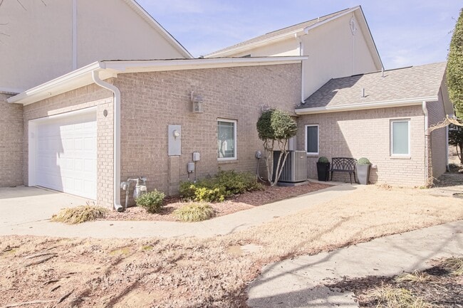 Building Photo - 115 Mt Carmel Rd