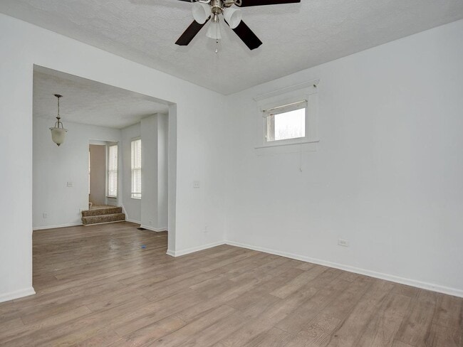 Building Photo - 683-685 South Champion