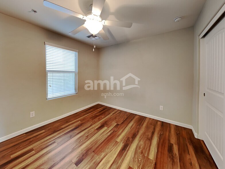 Building Photo - 20777 W Maiden Ln