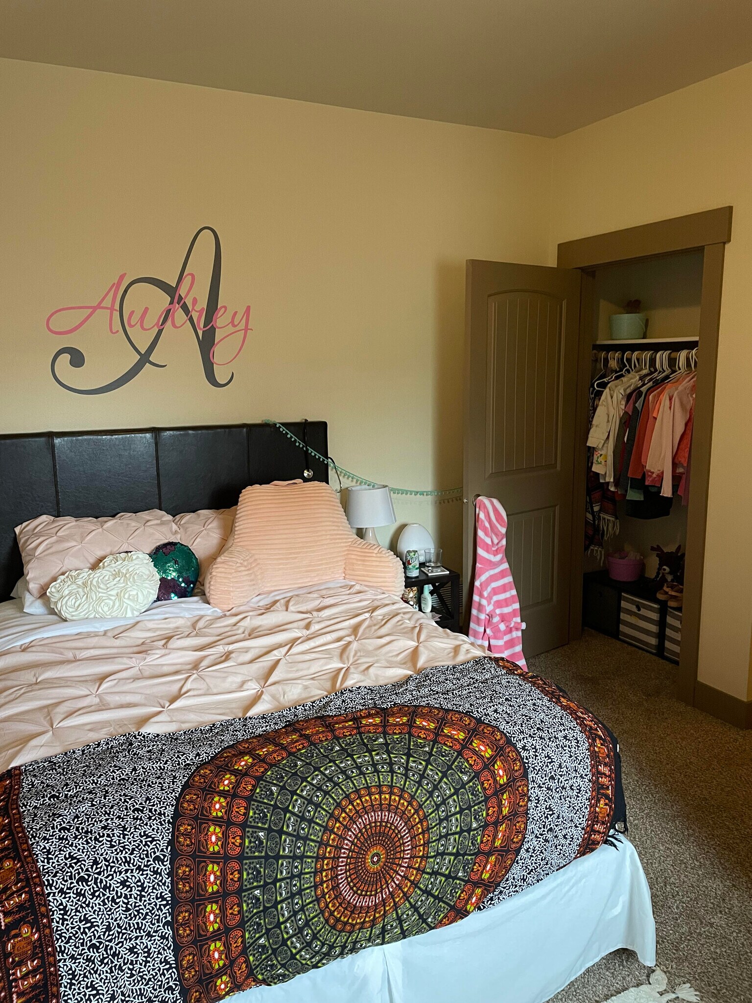 Building Photo - 504 Silverleaf Dr