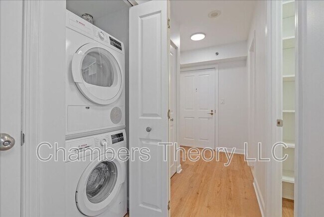 Building Photo - 601 Pennsylvania Ave NW