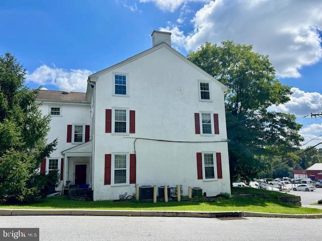 Building Photo - 307 Parkmount Rd