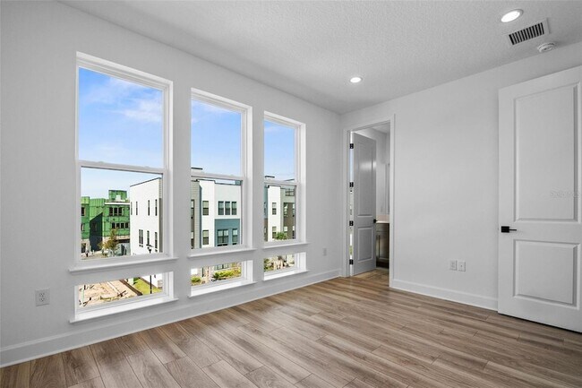 Building Photo - 2311 Brix St