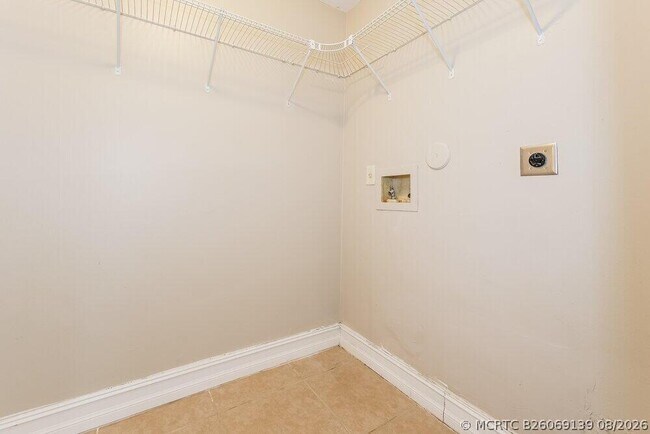 Building Photo - 21020 Woodspring Ave