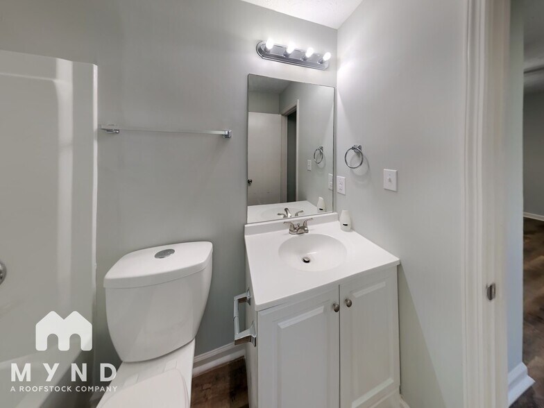 Building Photo - 2310 Ramblewood Cir