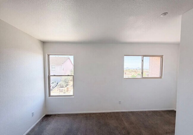 Building Photo - 7501 E Deer Valley Rd