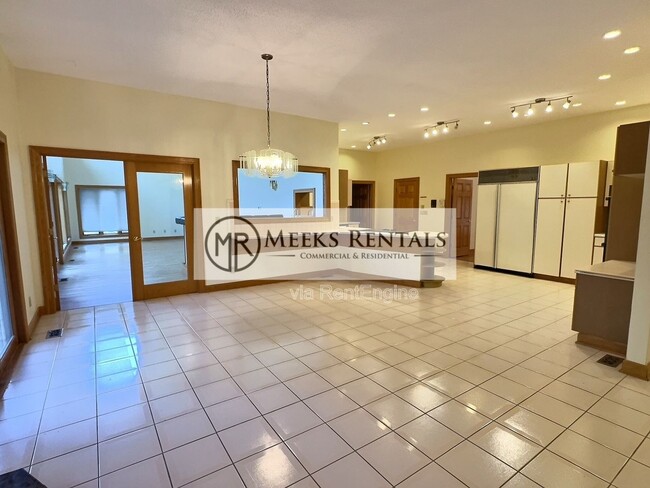 Building Photo - 30 Bridlewood Rd