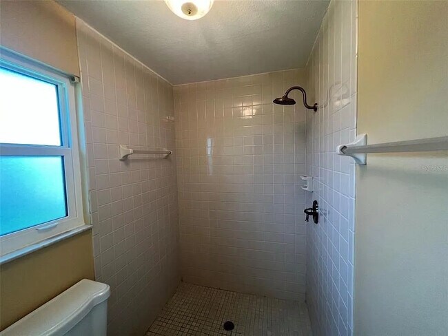 Building Photo - 7044 Denmark St