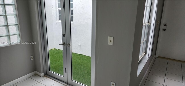 Building Photo - 4725 SW 143rd Ave