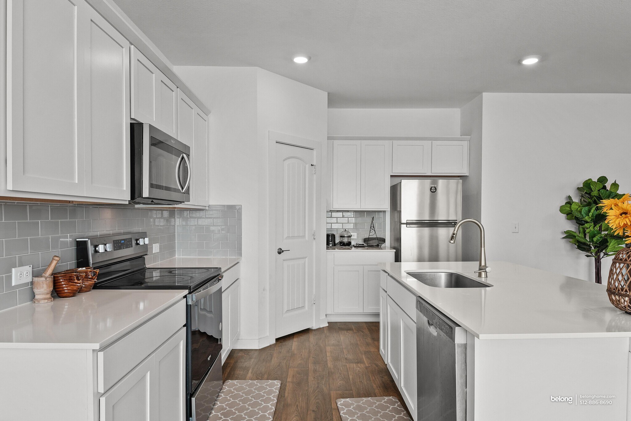 Building Photo - 13021 Kearns Dr