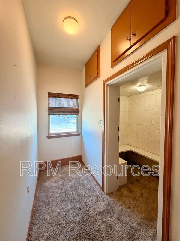 Building Photo - 4508 N Asbury Ave