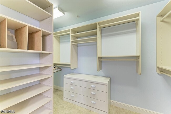 Building Photo - 14813 Laguna Dr